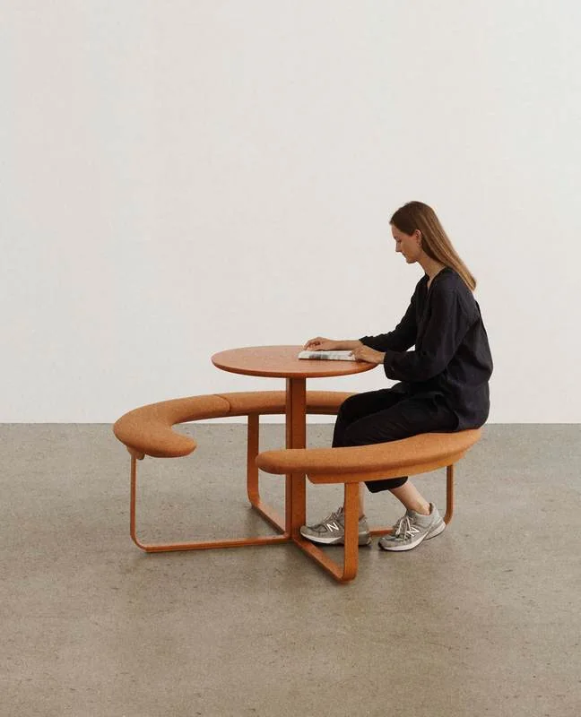 Café Table with Bench Round café table with a curved cognac ring bench