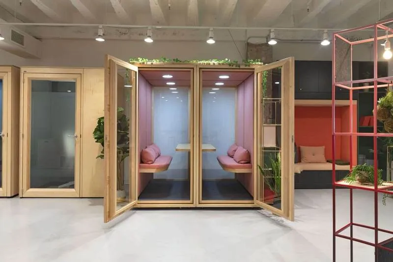 Pods Open wood pods with lounge seating